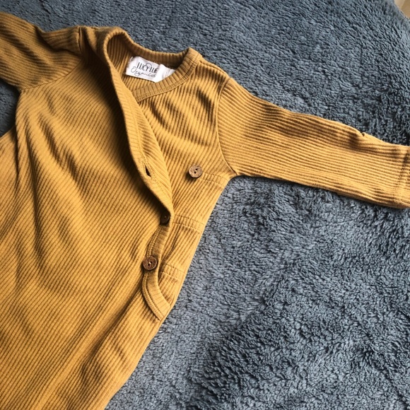 Set of  Lucie Lue organic kimono knotted gowns - Picture 4 of 8